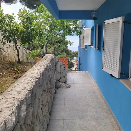 Blue With Whirlpool, Bbq And Wifi Celina