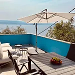 Blue With Bbq, Wifi And Stunning View Villa *
