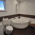 Villa Blue With Bbq, Wifi And Stunning View Celina