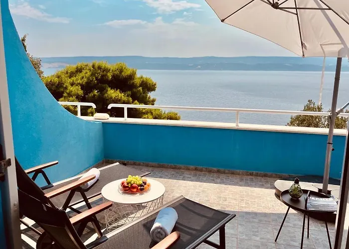 Blue With Bbq, Wifi And Stunning View Celina