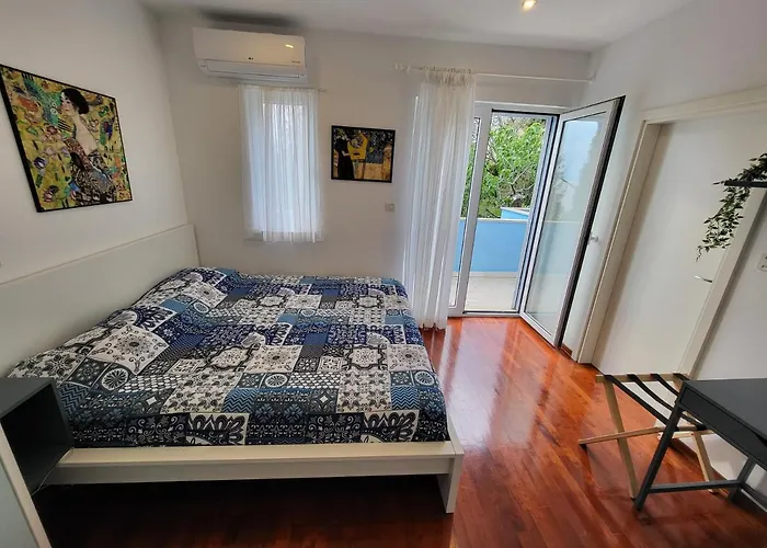 Blue With Bbq, Wifi And Stunning View