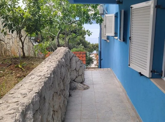 Blue With Bbq, Wifi And Stunning View Celina