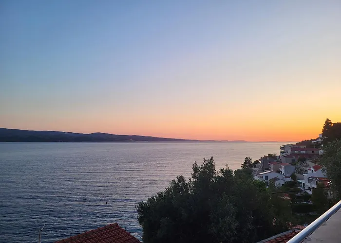 Blue With Bbq, Wifi And Stunning View * Celina