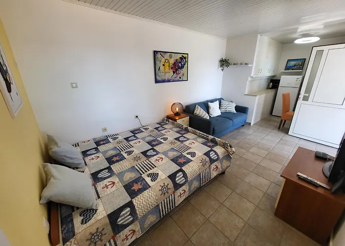 Blue With Bbq, Wifi And Stunning View